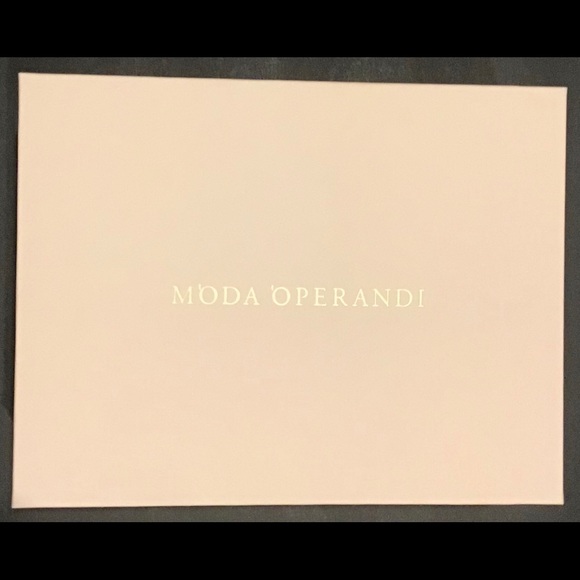 Moda Operandi Gift/Accessory/Storage Box - Picture 4 of 5